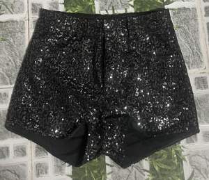 QUẦN ĐÙI NỮ XÃ KHO NHIỀU MẪU TẶNG QUÀ