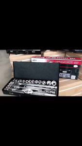 [ HITTO ] 1/2” x 24Pcs Chrome Vanadium Steel Box Socket Set Tool Box Set (12 Point) ( MADE IN TAIWAN) ( 06BSS1224 )