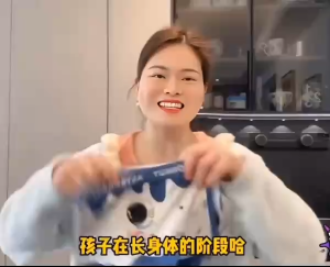 กางเกงในเด็กผู้ชาย ขาเว้า BOXER SET 4 ตัว ชั่นในเด็ก ใส่สบาย ผ้านิ่ม ยืดได้เยอะ สุดคุ้ม แพค4 สีสด ลายน่ารัก