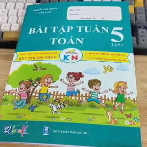 Sách - Bài Tập Tuần - Toán Lớp 5 - Tập 1 - Kết Nối (Qbooks)