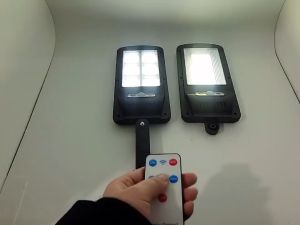 200W Đèn năng lượng mặt trời siêu sáng có remote chống nước ip67 loại 2 pin thời gian sáng 6 đến 8 tiếng đèn pha led năng lượng mặt trời cảm biến sáng tự động