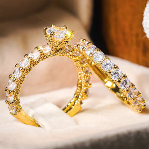 Huitan Gold Color Luxury 2Pcs/Set Rings With Shing Cubic Zirconia For Women Wedding Party Engagement Fancy Accessories Jewelry