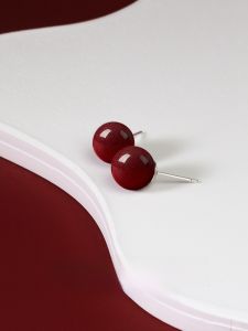 ต่างหูเงินแท้สีแดงธรรมชาติสำหรับผู้หญิง เครื่องประดับหูแบบจีนใหม่ ต่างหูรูปทรงหัวใจที่ใช้งานได้จริง ของขวัญวันวาเลนไทน์