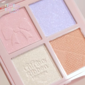 Meilinda Chiffon Ribbon Highlight (MC5106) พาเลทท์ไฮไลท์ 4 เฉดสีในตลับ เหมาะสำหรับผิวทุกประเภทเดียว