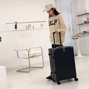 Combo 2 Vali Kéo Khung Nhôm Đựng Quần Áo Đi Du Lịch Size 24- 20 inch- Có Giá Để Cốc Chất Liệu PC Nhẹ Cao Cấp BH 5 Năm