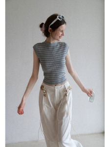 Áo Thun Knit Tay Ngắn Cổ Xẻ Sau Dây Đan Chéo