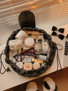 LUTI | Portable High Capacity Waterproof Makeup Bag