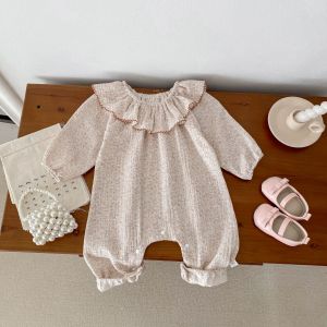 Girls long-sleeved floral bodysuit with a Peter Pan collar baby romper for going out.