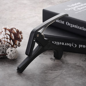 คาโปกีต้าร์โลหะสําหรับกีตาร์ไฟฟ้าอะคูสติกพร้อมแผ่นซิลิโคนอลูมิเนียมคลิปคาโปมือเดียว