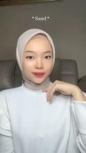 Segiempat Paris Jadul | Varisha | Redrose