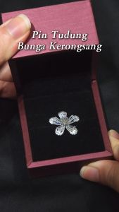 Sv Premium Pin Tudung Bunga Kerongsang Tudung Flora Shiny Diamond Flower Hijab Pin Exclusive Scarf Brooch With Gift Box