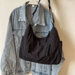 Casual Large Capacity Womens Tote Bag Fashionable Commuter Crossbody Bag Underarm Bag for Young Adults Single Shoulder Bag