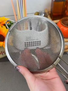 Stainless Steel Flour Sieve Tea Strainer Kitchen Food Colander Coffee Matcha Powder Filter Wire Fine Mesh Sieve Filter