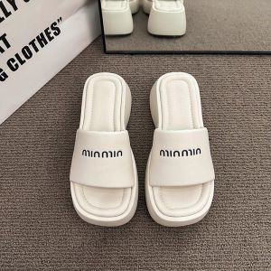 IELGY 5cm Platform Slippers Womens New Summer Korean Version of Shoes with A Word Sandal