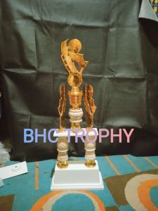 Piala Kaki 2 Tatakan Putih