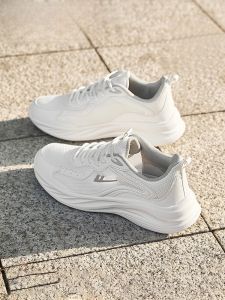 Giày Thể Thao Nam Siêu Nhẹ Lưới Thoáng Khí Chạy Bộ Mùa Xuân 2025 Giày Thường Ngày Cho Học Sinh Màu Trắng Nhỏ