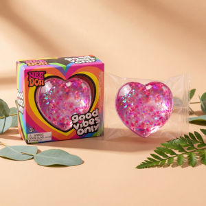 Heart-Shaped Squishy Toy Soft and Comfortable to the Touch Non-Sticky Quick to Bounce Back Cute and Compact Portable Palm-Sized Toy. Size: 4Cm*3.8Cm/6.5Cm*6Cm