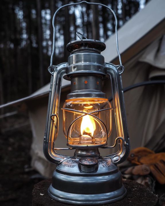 Old fashioned online oil lanterns