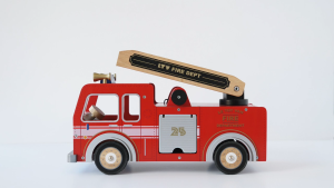 Le Toy Van Wooden Fire Engine