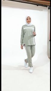 Baju Olahraga Wanita Muslimah Jumbo Azdari AZR 02 - Setelan Baju Senam Muslim terbaru