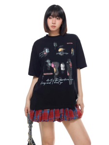 T-Shirt Wanita Lengan Pendek Oversize Slim Fit - Motif Retro Amerika Katun Tipis Bernapas Tren High Street 2025 Gaya Sweet Girl Eksklusif Gaya Jalanan Modis Kerah Bulat Slip-on Tops Ukuran Besar Manis dan Keren Pakaian Womens Clothing