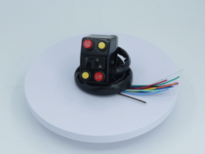 KG-021 พร้อมไฟแฟลชคู่แบบปรับเปลี่ยนสำหรับรถจักรยานยนต์แบบย้อนยุคพร้อมแตรไฟหน้าแบบแซงสูงและต่ำพร้อมสวิตช์ห้าฟังก์ชัน