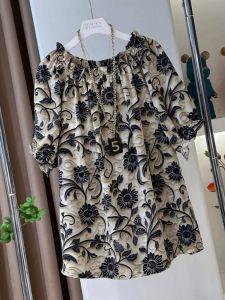 Áo Thun Tay Ngắn Họa Tiết Hoa Phong Cách Mới Cho Nữ Mùa Hè Cao Cấp Rộng Rãi Che Bụng Thời Trang