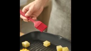 Kuas Full Silikon / Kuas Silicon / Kuas Roti / Kuas Mentega / Kuas Kue / Kuas Untuk Masak / Kuas Silikon Tahan Panas/ Kuas Silicone Kuas Oles Minyak 21CM