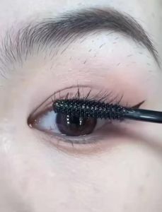 【BUY 1 TAKE 1】Svmy มาสคาร่ากันน้ำ มาสคาร่าต่อขนตายาว มาสคาร่ากันน้ำ ติดทนนาน[COD]กันน้ำ ดัดผม กันรอยเปื้อนเครื่องสำอาง