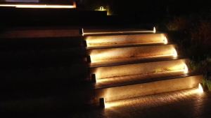 Đèn Năng Lượng Mặt Trời LED 28/24 IP65 Chống Nước Độ Sáng Cao/thấp Hình Tam Giác Dùng Cho Cầu Thang Sân Vườn Chiếu Sáng Ngoài Trời