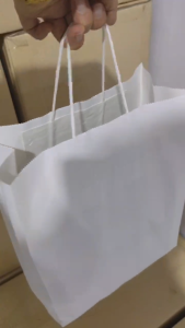 (0014/0015/0016) ถุงกระดาษหูหิ้วสีขาว แพ็คละ25/50ใบ เนื้อหนา 100 แกรม ใส่เบเกอรี่ อาหาร เครื่องดื่ม ของขวัญ