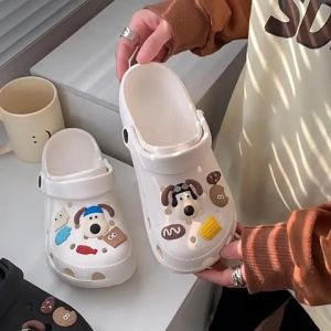 ส่งตรงจากไทย ร้องเท้าหัวโตแฟชั่น พร้อมการ์ตูนน้องหมาติด รุ่นนี้มีการเลือก 2 สี และสบายไม่อึดอัดเท้า ราคาไม่แพงน้า จิ้มตะกร้าเลย