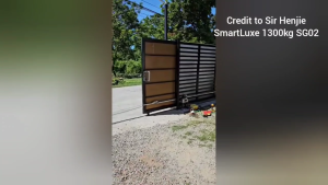 SmartLuxe High-Quality Electric Sliding Gate Opener Motor SG-02 Series 800kg-1300kg WiFi Connectivity Easy Installation