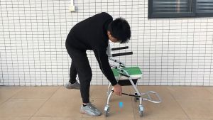 รถเข็นนั่งอาบ วิธีการใช้สำหรับผลิตภัณฑ์นั่งอาบ รถเข็น สำหรับผลิตภัณฑ์นั่งอาบ HP302