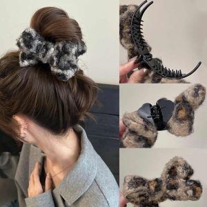 กิ๊บติดผมถักคลิปผมหวานลายเสือดาวสวยงามสำหรับผู้หญิงคันธนูถักแบบสร้างสรรค์