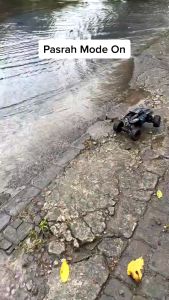 Jackjacktoys Mainan Kendaraan Anak Mobil Remote Control Besar Baterai Charge Mobil Remote Climbing Racing High Speed