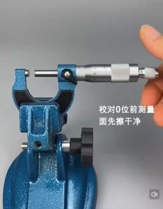 Panme đo ngoài cơ khí 0.01mmpanme cơ họcpanme kẹppanme đo trụcpanme kim loạithước panmethước đo panmethước đo độ dàypanme đo đường kínhpanme đo kim loại panme 0-25mm panme 25-50mm panme 50-75mm panme 75-100mm panme vặn tay