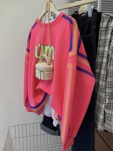 เสื้อสเวตเตอร์คอตั้งแขนยาวทรงหลวมสไตล์สตรีทสำหรับผู้หญิง ลายการ์ตูนฤดูใบไม้ร่วง/ฤดูหนาว ทรงหลวม สีชมพู เสื้อผ้าทำงานแบบลำลอง