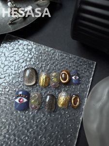 เล็บแต่งตาบวมสีฟ้า PM2.5 ประดับเพชร ทรงสั้น HESASA Pure Handmade Wearable Nail Art สำหรับผู้หญิงวัย 18-24 ปี