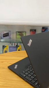 LENOVO THINKPAD E15 GEN 2 AMD RYZEN 5-4500U RAM 16GB DDR4 SSD 512GB NVME AMD RADEON 15" FHD WINDOWS 11 PRO ORIGINAL