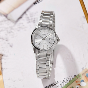 Casio | Womens Watch Simple and Stylish