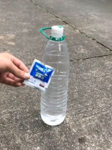 น้ำยาเช็ดกระจก เม็ดน้ำยาทําความสะอาดกระจกรถยนต์ น้ำยาทำความสะอาดกระจกรถยนต์ 1 ชิ้น เม็ดฟู่เช็ดกระจก เม็ดน้ำยาทําความ