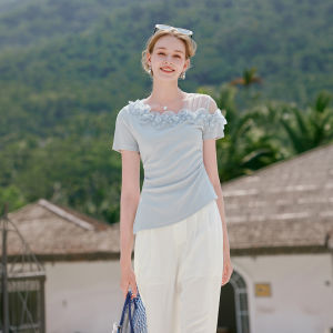 XIANGYING | Shoulder-baring Short Sleeve T-shirt with 3D Lace Trim Fitted Cinched Waist Asymmetrical Design