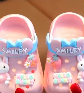 Lavender.thai รองเท้าแตะสำหรับเด็ก รองเท้ารัดส้น ลายน่ารักๆ  นุ่ม ไม่กัดเท้า ใส่สบาย