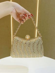 Elegant Diamond Clutch Bag Evening Bag Fashionable Handbag for Cheongsam Gown Single Handle Lock Buckle Closure Pillow Shape