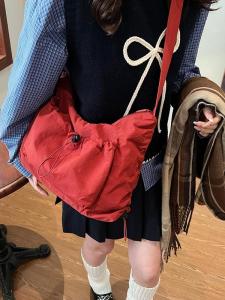 K-style Ins Large Capacity Casual Easiest for Match Pleated Drawstring 2024 Nylon Cloth Cloud Shoulder Messenger Bag