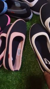 Sepatu Slip On Wanita Karet Lentur Ringan Terbaru Kekinian Import Murah Nyaman Dikaki