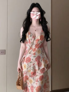 Homecore | French Style V-neck Floral High Waisted Summer Dress