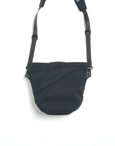 Bitplay กระเป๋าสะพายข้าง รุ่น Essential Snapper Sling (2.5L)