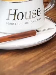 Double-End Coffee Latte Art Tool with Wood Handle Stainless Steel Barista Espresso Coffee Latte Art Needle for Coffee Designs